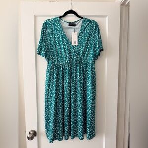NWT Green/White Floral Ditzy Print Dress